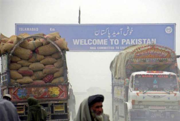 Closed Pakistan and Afghan trade causing huge losses to Afghan businessmen