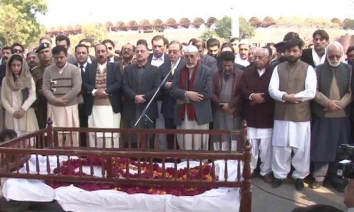 Asma Jahangir's funeral prayers offered at Lahore's Gaddafi Stadium