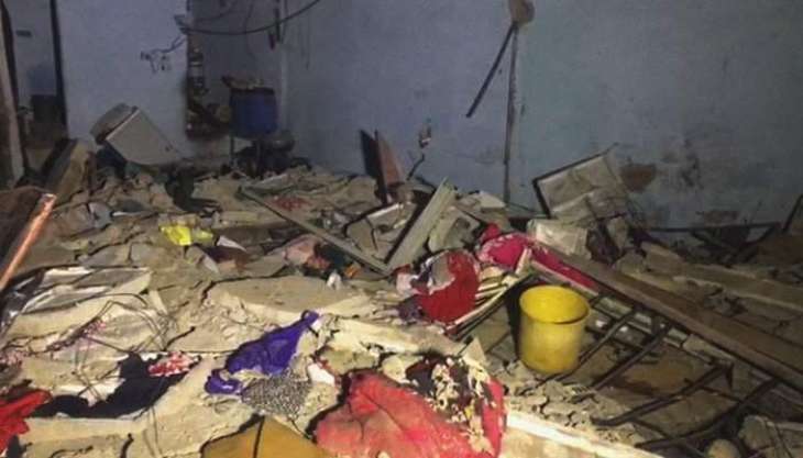At least seven wounded as gas explosion downs building in Karachi