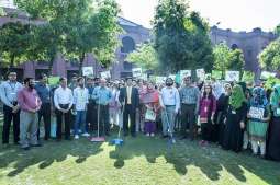UVAS organised walk & seminar to promote cleanliness & greenery in City Campus Lahore