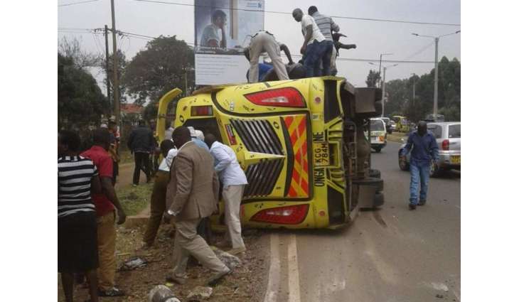 Four dead, 25 injured in Badin road mishap