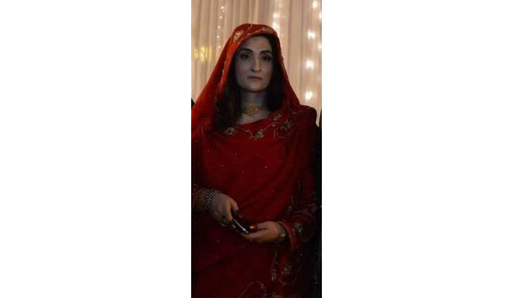 Differences suspected between Imran Khan, Bushra Maneka