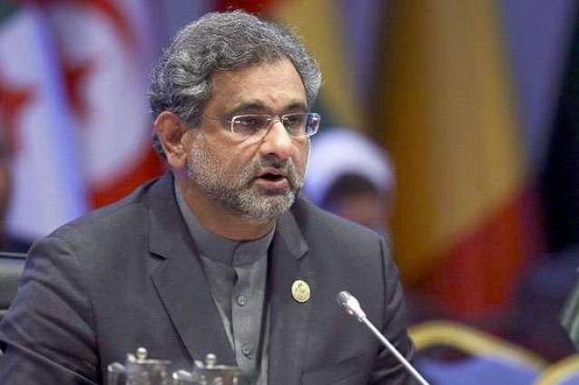 Prime Minister Shahid Khaqan Abbasi interacts with several leaders on sideline of Commonwealth Summit