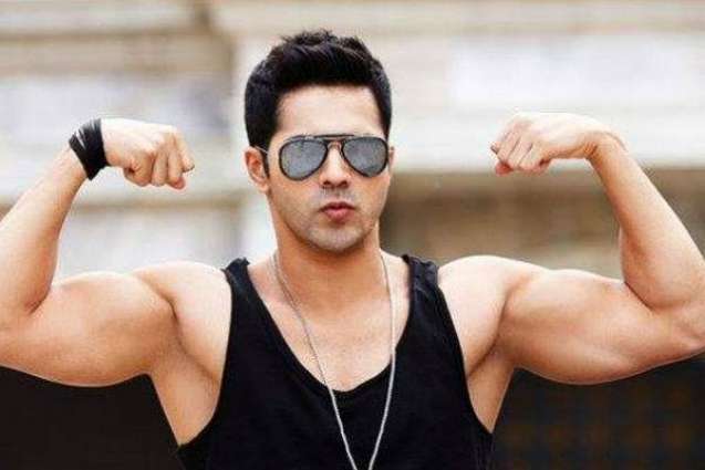 Varun Dhawan amazes fans with birthday workout