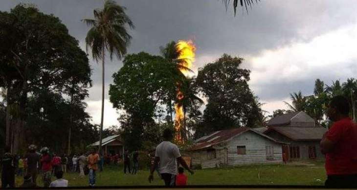 Oil well fire in Indonesia, 10 dead, several injured