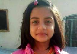 Zainab’s father to sue channel for making telefilm ‘Zainab k qatil’
