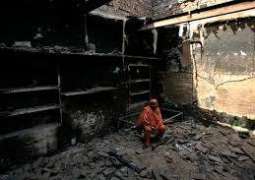 10 shanties burnt with households in Ghotki
