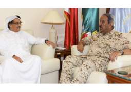            صاحب المعالي القائد العام لقوة دفاع البحرين يستقبل معالي رئيس المجلس الأعلى للصحة          