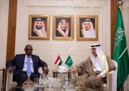            وزير الخارجية السعودي يبحث مع نظيره السوداني تعزيز العلاقات الثنائية بين البلدين           