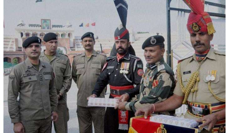 Pakistan Rangers hand over Indian man to Border Security Force (BSF) at Wagah