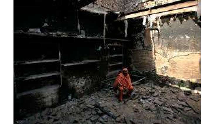 10 shanties burnt with households in Ghotki