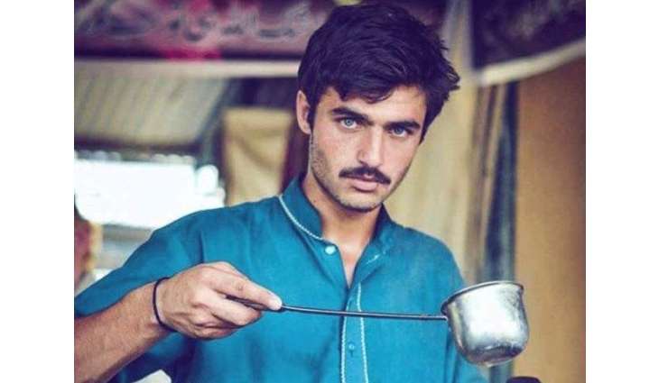 Chai Wala Arshad Khan returns to family business