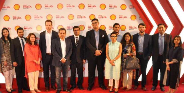 Shell Helix paints 300 speed breakers as a part of its #DRIVEONPAKISTAN campaign