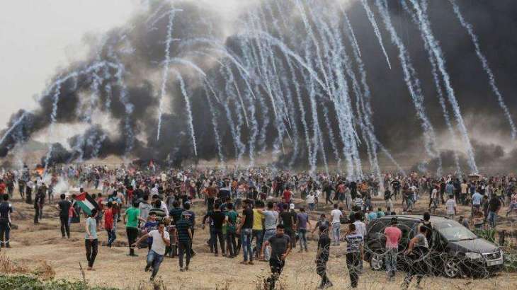Israeli troops fire shots, tear gas at Gaza protesters; 1100 Palestinians hurt