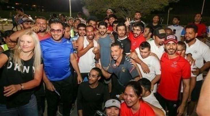 حمدان بن محمد يشهد سباق الجري بدورة ند الشبا الرياضية ويلتقي أبطال الأولمبياد الخاص
