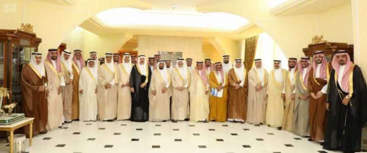 الأمير سعود بن نايف يستقبل رئيس وأعضاء صندوق المناسبات بغرفة الشرقية