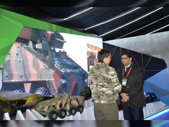 سفير الدولة يزور المعرض الدولي للأسلحة والمعدات العسكرية بأستانا