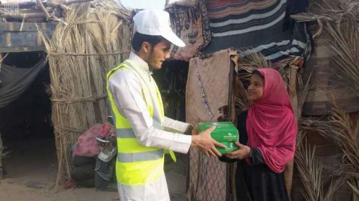 مركز الملك سلمان للإغاثة يواصل لليوم العاشر توزيع وجبات إفطار الصائم في محافظة الجوف