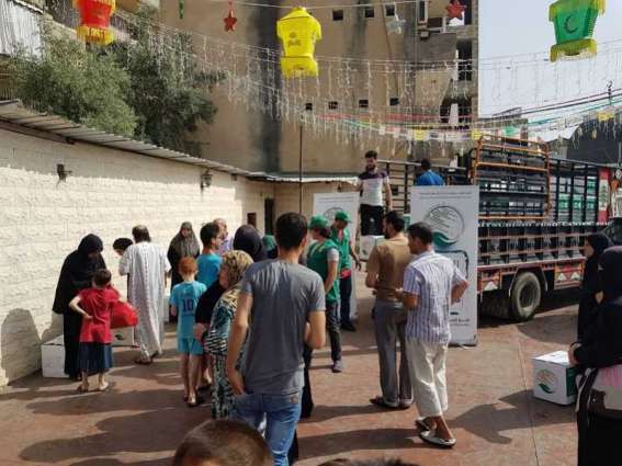 مركز الملك سلمان للإغاثة يوزع السلال الرمضانية للاجئين السوريين في منطقتي عكار والناعمة في لبنان