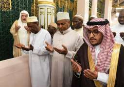 رئيس جمهورية غينيا يزور المسجد النبوي