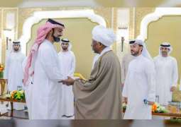 حاكم عجمان يستقبل سوار الذهب وجموع المهنئين بشهر رمضان المبارك