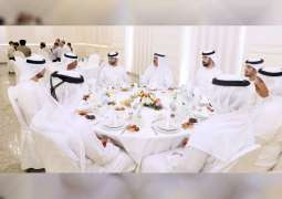 علي بن سعود المعلا يحضر حفل الإفطار الجماعي لبلدية أم القيوين