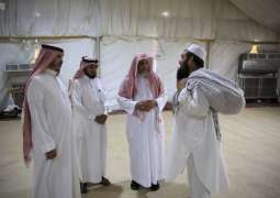 رئيس الهيئة الاستشارية بشؤون المسجد النبوي يزور مخيم ضيافة زوار المسجد النبوي