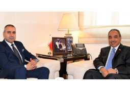           وزير الأشغال يبحث مع السفير اللبناني سبل التعاون المشترك          