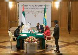 محمد بن زايد وأبي أحمد يشهدان توقيع مذكرات تفاهم بين الإمارات وأثيوبيا