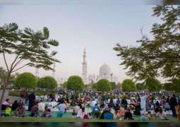 1.2 مليون مصل وزائر استقبلهم جامع الشيخ زايد الكبير خلال رمضان
