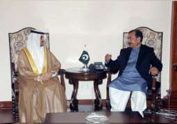 رئيس وزراء إقليم السند وقنصل عام الدولة في كراتشي يبحثان التعاون