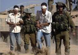 الاحتلال الاسرائيلي يعتقل 3 صيادين بغزة وعشرة متضامنين بالخليل