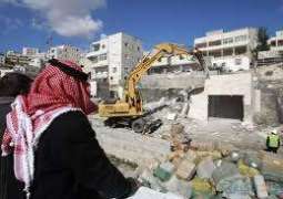 الاحتلال الإسرائيلي يهدم منزلا في القدس ويتوغل ويطلق النار في غزة