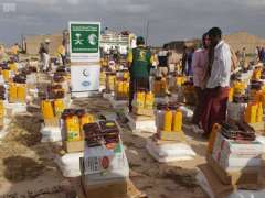 مركز الملك سلمان للإغاثة يواصل لليوم 24 من رمضان توزيع سلال غذائية في مديرية أفوين بصوماليا لاند