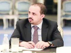 وزير الاعلام اليمني: استعادة ميناء الحديدة سيجبر المليشيا الحوثية على الجلوس على طاولة الحوار           