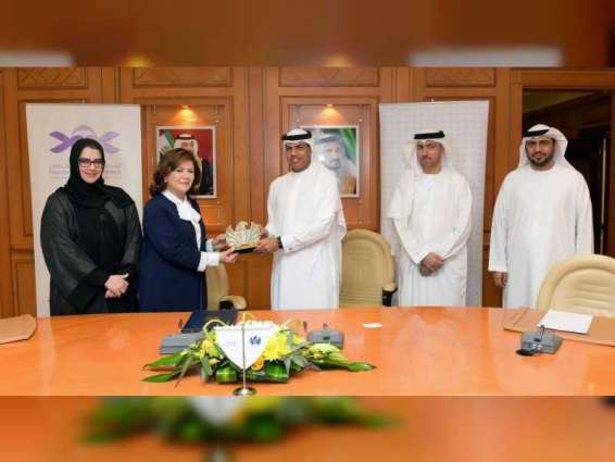 جمارك دبي تبرم اتفاقية مع جمعية أصدقاء مرضى السرطان