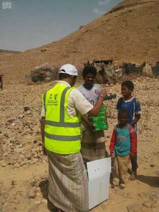 مركز الملك سلمان للإغاثة يواصل لليوم 21 توزيع وجبات إفطار الصائم في محافظة شبوة
