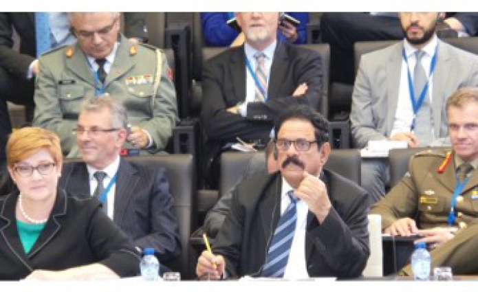            وزير شؤون الدفاع يشارك في اجتماع الدول الأعضاء في التحالف الدولي لمحاربة تنظيم (داعش) الإرهابي‎          