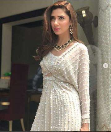 Five of Mahira Khan's best looks from '7 Din Mohabbat In' promotions