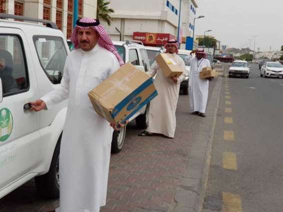 البريد السعودي بالطائف يوصل 500 طرد لأصحابها في منازلهم