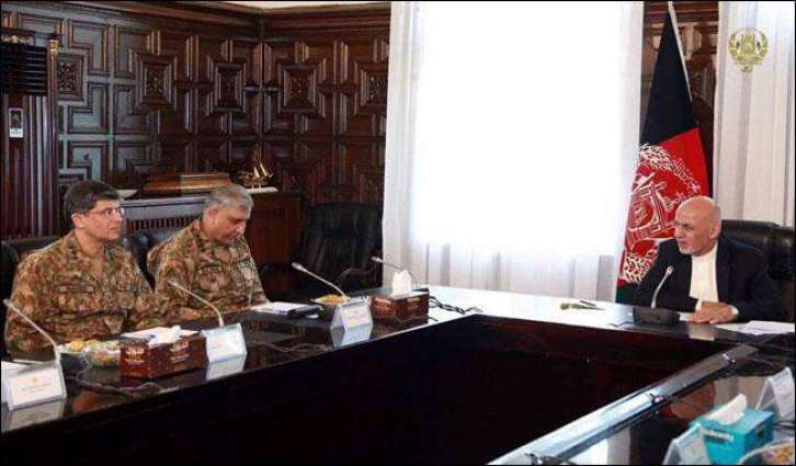 الرئيس الأفغاني يلتقي رئيس أركان الجيش الباكستاني