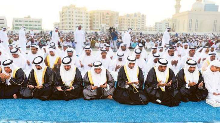 Fujairah Ruler performs Eid al-Fitr prayer