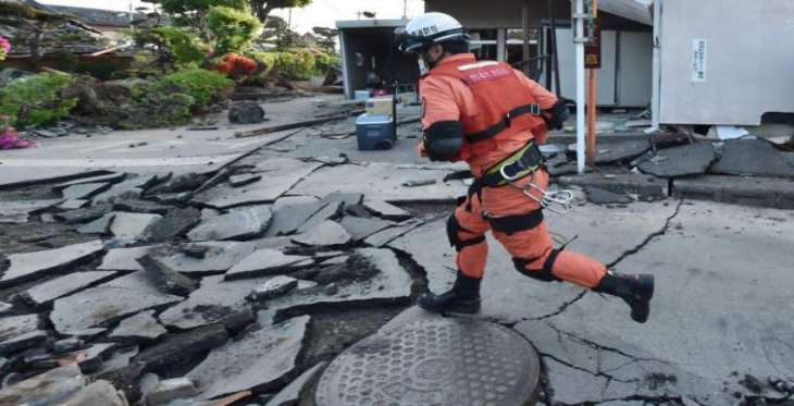 تحذير من هزات ارتدادية قوية وارتفاع عدد ضحايا زلزال اوساكا