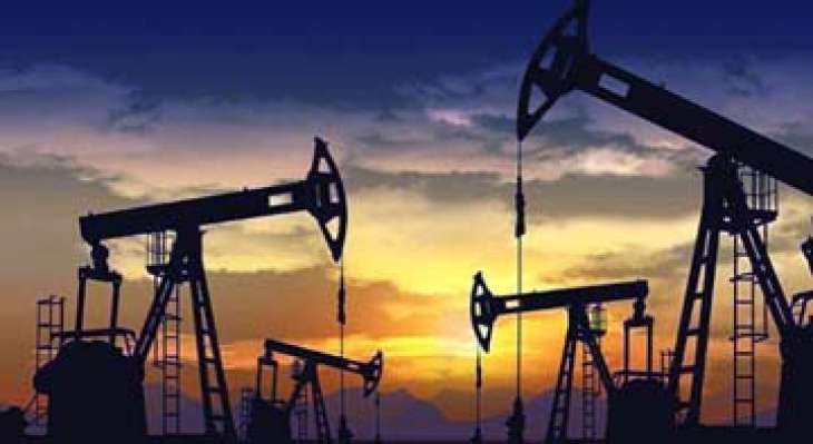            ارتفاع أسعار النفط بسبب انخفاض مخزونات الخام الأمريكية          