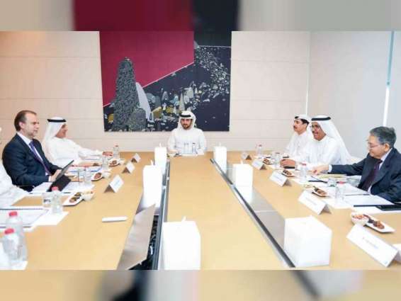 مكتوم بن محمد يترأس اجتماع المجلس الأعلى لمركز دبي المالي العالمي 