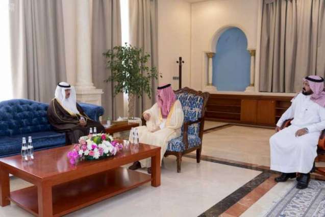 الأمير بدر بن سلطان يستقبل مدير فرع وزارة البيئة والمياه والزراعة بالجوف بمناسبة تعيينه