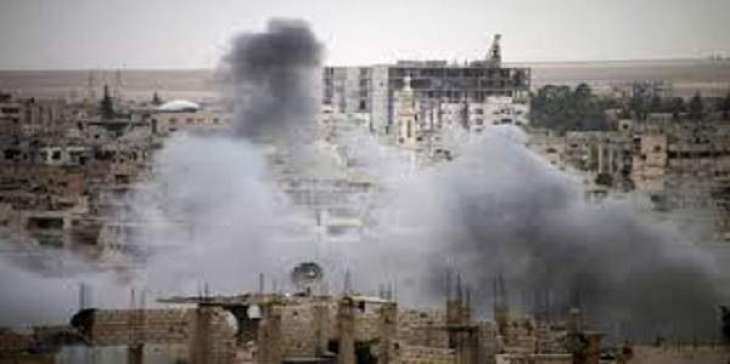 المرصد : عشرات الغارات على ريف درعا وسط حركة نزوح
