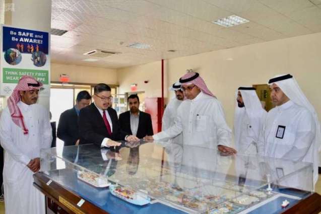 رئيس الهيئة العامة للموانئ يزور ميناء الملك عبدالعزيز بالدمام
