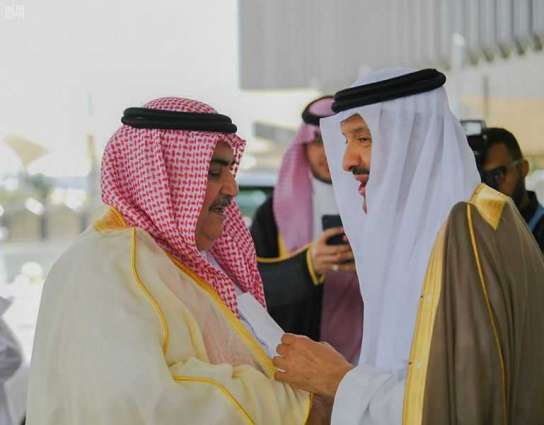الأمير سلطان بن سلمان يستقبل وزير الخارجية البحريني.. ويقيم مأدبة غداء لضيوف سوق عكاظ 12