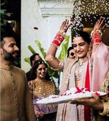 Anand fell in love with me despite my bad sneaker game: Sonam recalls first date